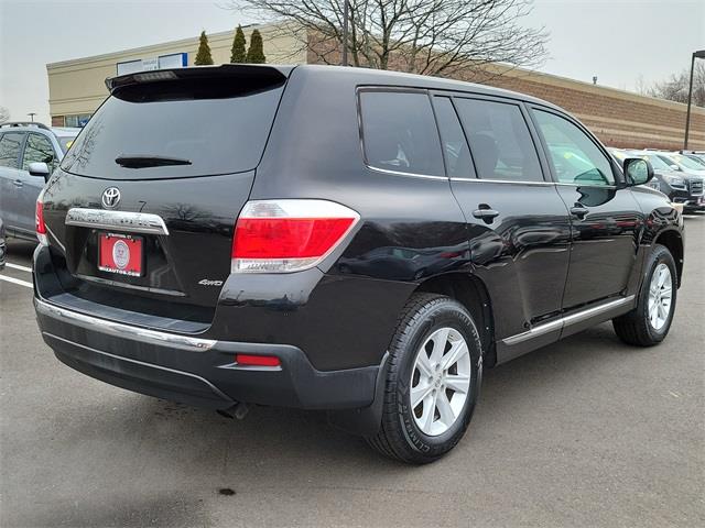 2013 Toyota Highlander Base Plus V6, available for sale in Stratford, Connecticut | Wiz Leasing Inc. Stratford, Connecticut 2013 Toyota Highlander Base Plus V6, available for sale in Stratford, Connecticut | Wiz Leasing Inc. Stratford, Connecticut