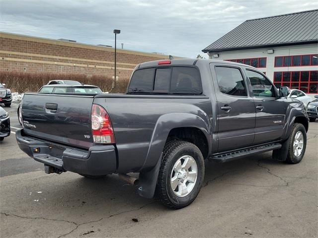 2015 Toyota Tacoma TRD Pro, available for sale in Stratford, Connecticut | Wiz Leasing Inc. Stratford, Connecticut 2015 Toyota Tacoma TRD Pro, available for sale in Stratford, Connecticut | Wiz Leasing Inc. Stratford, Connecticut