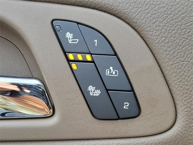 2013 GMC Yukon SLT, available for sale in Stratford, Connecticut | Wiz Leasing Inc. Stratford, Connecticut 2013 GMC Yukon SLT, available for sale in Stratford, Connecticut | Wiz Leasing Inc. Stratford, Connecticut