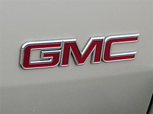 2013 GMC Yukon SLT, available for sale in Stratford, Connecticut | Wiz Leasing Inc. Stratford, Connecticut 2013 GMC Yukon SLT, available for sale in Stratford, Connecticut | Wiz Leasing Inc. Stratford, Connecticut