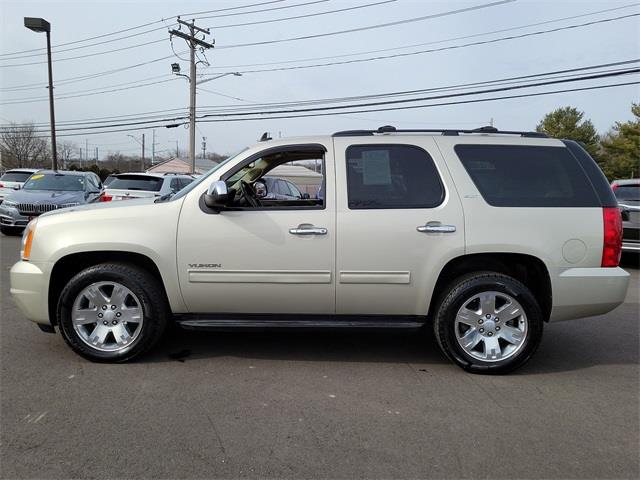 2013 GMC Yukon SLT, available for sale in Stratford, Connecticut | Wiz Leasing Inc. Stratford, Connecticut 2013 GMC Yukon SLT, available for sale in Stratford, Connecticut | Wiz Leasing Inc. Stratford, Connecticut