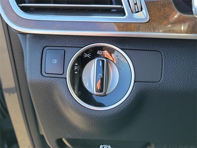 2014 Mercedes-benz E-class E 350, available for sale in Stratford, Connecticut | Wiz Leasing Inc. Stratford, Connecticut 2014 Mercedes-benz E-class E 350, available for sale in Stratford, Connecticut | Wiz Leasing Inc. Stratford, Connecticut
