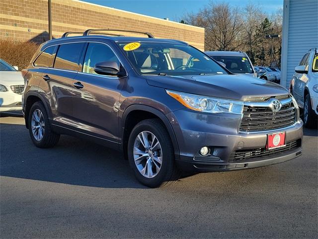 2014 Toyota Highlander XLE V6, available for sale in Stratford, Connecticut | Wiz Leasing Inc. Stratford, Connecticut 2014 Toyota Highlander XLE V6, available for sale in Stratford, Connecticut | Wiz Leasing Inc. Stratford, Connecticut