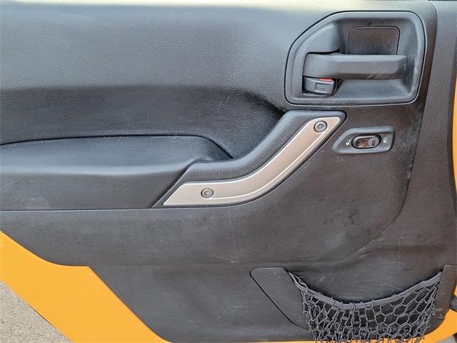 2013 Jeep Wrangler Unlimited Sahara, available for sale in Stratford, Connecticut | Wiz Leasing Inc. Stratford, Connecticut 2013 Jeep Wrangler Unlimited Sahara, available for sale in Stratford, Connecticut | Wiz Leasing Inc. Stratford, Connecticut