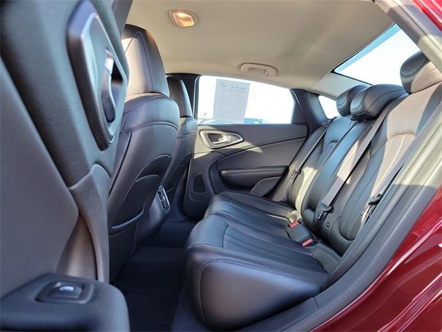 2015 Chrysler 200 C, available for sale in Stratford, Connecticut | Wiz Leasing Inc. Stratford, Connecticut 2015 Chrysler 200 C, available for sale in Stratford, Connecticut | Wiz Leasing Inc. Stratford, Connecticut