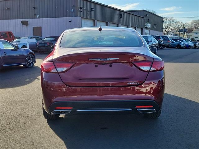 2015 Chrysler 200 C, available for sale in Stratford, Connecticut | Wiz Leasing Inc. Stratford, Connecticut 2015 Chrysler 200 C, available for sale in Stratford, Connecticut | Wiz Leasing Inc. Stratford, Connecticut