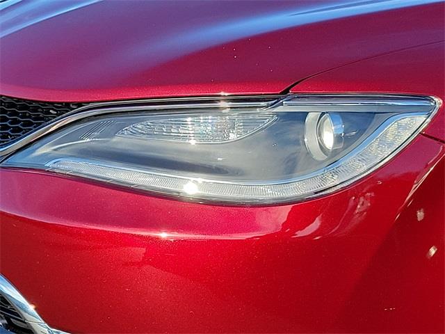 2015 Chrysler 200 C, available for sale in Stratford, Connecticut | Wiz Leasing Inc. Stratford, Connecticut 2015 Chrysler 200 C, available for sale in Stratford, Connecticut | Wiz Leasing Inc. Stratford, Connecticut