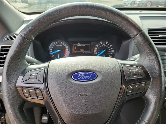 2017 Ford Explorer XLT, available for sale in Stratford, Connecticut | Wiz Leasing Inc. Stratford, Connecticut 2017 Ford Explorer XLT, available for sale in Stratford, Connecticut | Wiz Leasing Inc. Stratford, Connecticut