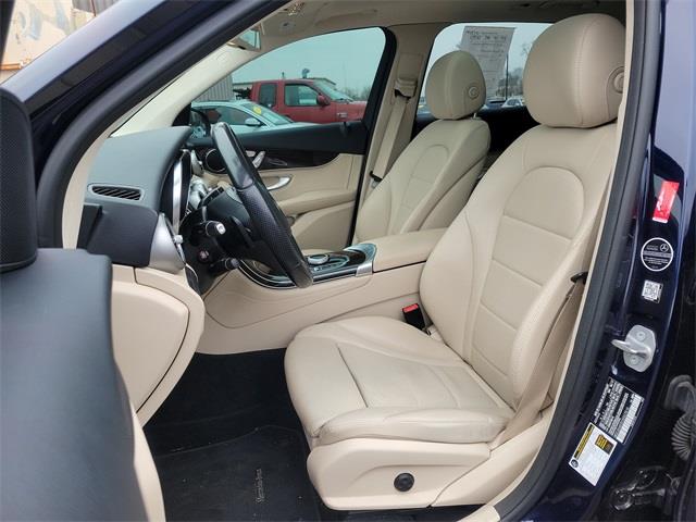 2018 Mercedes-benz Glc GLC 300, available for sale in Stratford, Connecticut | Wiz Leasing Inc. Stratford, Connecticut 2018 Mercedes-benz Glc GLC 300, available for sale in Stratford, Connecticut | Wiz Leasing Inc. Stratford, Connecticut