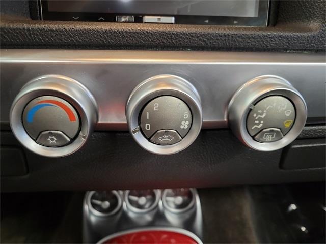 2004 Chevrolet Ssr Base, available for sale in Stratford, Connecticut | Wiz Leasing Inc. Stratford, Connecticut 2004 Chevrolet Ssr Base, available for sale in Stratford, Connecticut | Wiz Leasing Inc. Stratford, Connecticut