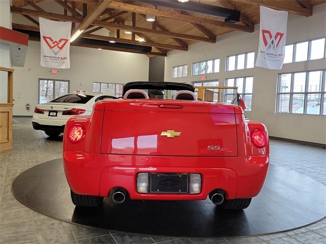2004 Chevrolet Ssr Base, available for sale in Stratford, Connecticut | Wiz Leasing Inc. Stratford, Connecticut 2004 Chevrolet Ssr Base, available for sale in Stratford, Connecticut | Wiz Leasing Inc. Stratford, Connecticut