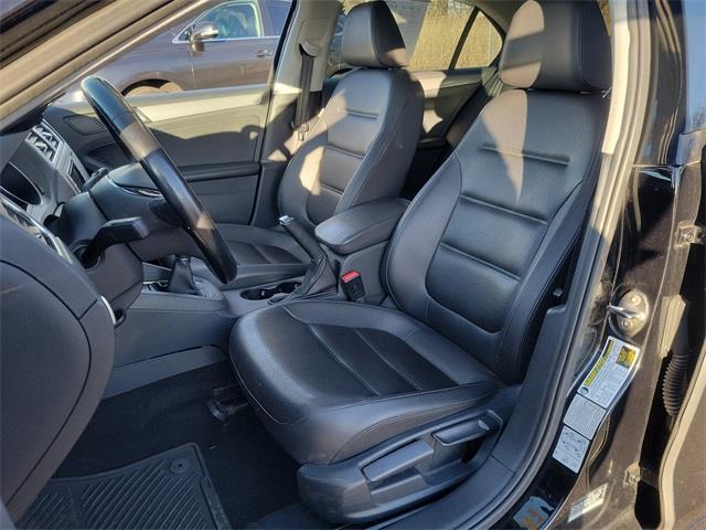 2017 Volkswagen Jetta 1.4T SE, available for sale in Stratford, Connecticut | Wiz Leasing Inc. Stratford, Connecticut 2017 Volkswagen Jetta 1.4T SE, available for sale in Stratford, Connecticut | Wiz Leasing Inc. Stratford, Connecticut