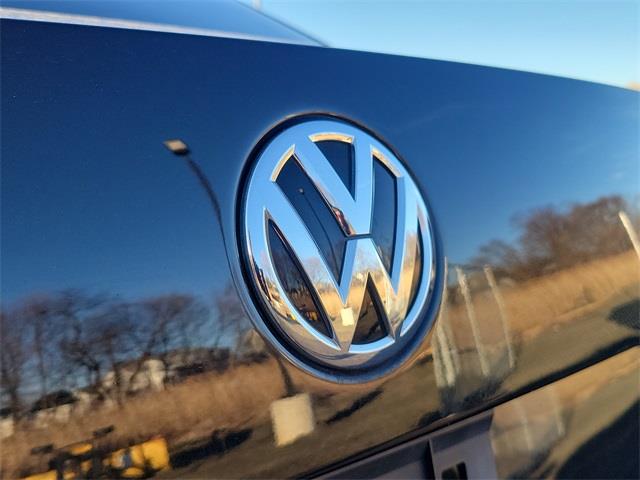 2017 Volkswagen Jetta 1.4T SE, available for sale in Stratford, Connecticut | Wiz Leasing Inc. Stratford, Connecticut 2017 Volkswagen Jetta 1.4T SE, available for sale in Stratford, Connecticut | Wiz Leasing Inc. Stratford, Connecticut