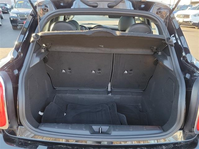 2019 Mini Cooper Oxford Edition, available for sale in Stratford, Connecticut | Wiz Leasing Inc. Stratford, Connecticut 2019 Mini Cooper Oxford Edition, available for sale in Stratford, Connecticut | Wiz Leasing Inc. Stratford, Connecticut