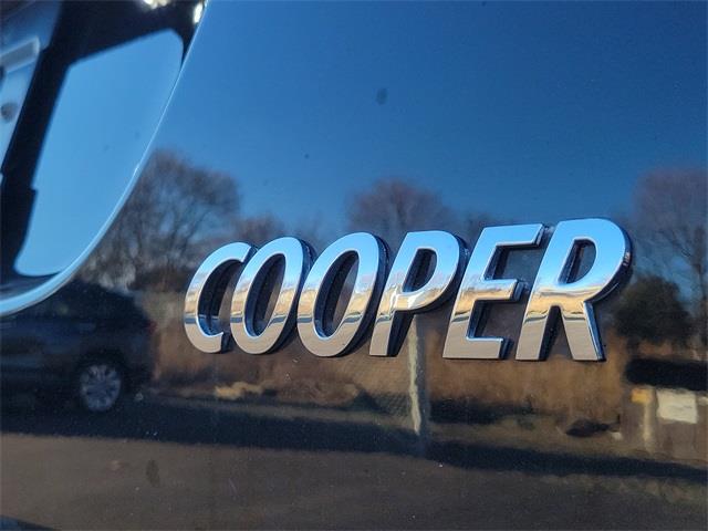 2019 Mini Cooper Oxford Edition, available for sale in Stratford, Connecticut | Wiz Leasing Inc. Stratford, Connecticut 2019 Mini Cooper Oxford Edition, available for sale in Stratford, Connecticut | Wiz Leasing Inc. Stratford, Connecticut