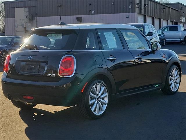 2019 Mini Cooper Oxford Edition, available for sale in Stratford, Connecticut | Wiz Leasing Inc. Stratford, Connecticut 2019 Mini Cooper Oxford Edition, available for sale in Stratford, Connecticut | Wiz Leasing Inc. Stratford, Connecticut