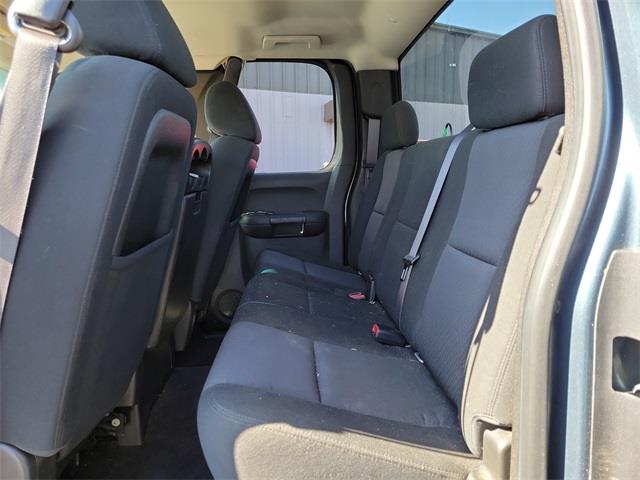 2013 GMC Sierra 1500 SLE, available for sale in Stratford, Connecticut | Wiz Leasing Inc. Stratford, Connecticut 2013 GMC Sierra 1500 SLE, available for sale in Stratford, Connecticut | Wiz Leasing Inc. Stratford, Connecticut