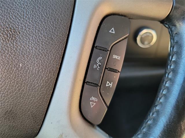 2013 GMC Sierra 1500 SLE, available for sale in Stratford, Connecticut | Wiz Leasing Inc. Stratford, Connecticut 2013 GMC Sierra 1500 SLE, available for sale in Stratford, Connecticut | Wiz Leasing Inc. Stratford, Connecticut