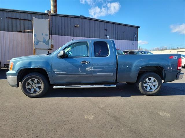 2013 GMC Sierra 1500 SLE, available for sale in Stratford, Connecticut | Wiz Leasing Inc. Stratford, Connecticut 2013 GMC Sierra 1500 SLE, available for sale in Stratford, Connecticut | Wiz Leasing Inc. Stratford, Connecticut
