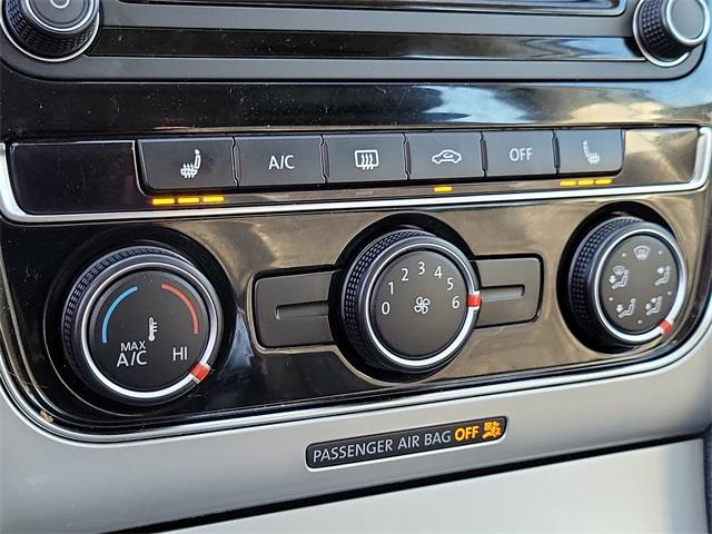 2019 Volkswagen Passat 2.0T Wolfsburg, available for sale in Stratford, Connecticut | Wiz Leasing Inc. Stratford, Connecticut 2019 Volkswagen Passat 2.0T Wolfsburg, available for sale in Stratford, Connecticut | Wiz Leasing Inc. Stratford, Connecticut