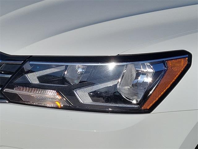 2019 Volkswagen Passat 2.0T Wolfsburg, available for sale in Stratford, Connecticut | Wiz Leasing Inc. Stratford, Connecticut 2019 Volkswagen Passat 2.0T Wolfsburg, available for sale in Stratford, Connecticut | Wiz Leasing Inc. Stratford, Connecticut