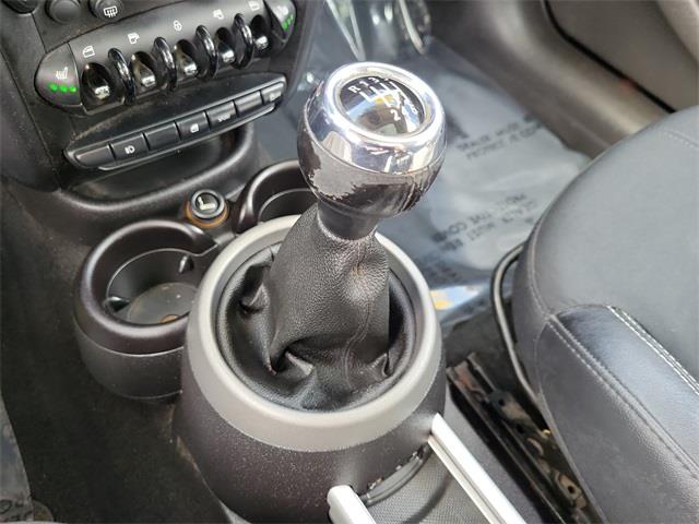 2011 Mini Cooper s Countryman ALL4, available for sale in Stratford, Connecticut | Wiz Leasing Inc. Stratford, Connecticut 2011 Mini Cooper s Countryman ALL4, available for sale in Stratford, Connecticut | Wiz Leasing Inc. Stratford, Connecticut