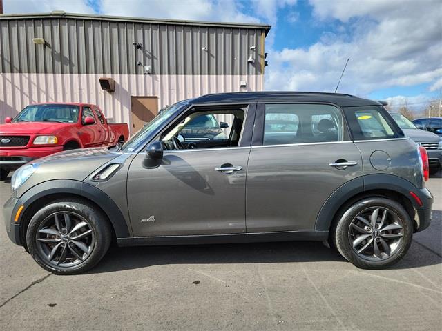 2011 Mini Cooper s Countryman ALL4, available for sale in Stratford, Connecticut | Wiz Leasing Inc. Stratford, Connecticut 2011 Mini Cooper s Countryman ALL4, available for sale in Stratford, Connecticut | Wiz Leasing Inc. Stratford, Connecticut