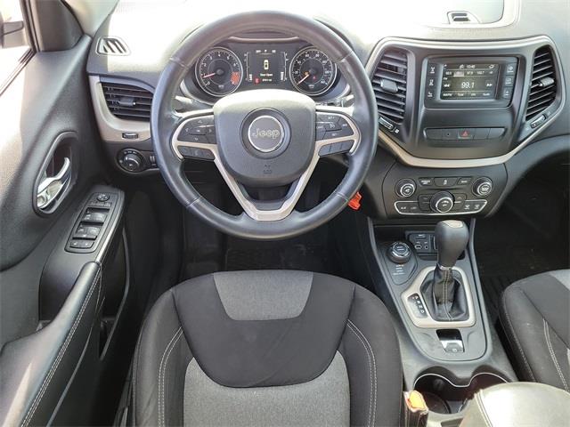 2014 Jeep Cherokee Latitude, available for sale in Stratford, Connecticut | Wiz Leasing Inc. Stratford, Connecticut 2014 Jeep Cherokee Latitude, available for sale in Stratford, Connecticut | Wiz Leasing Inc. Stratford, Connecticut