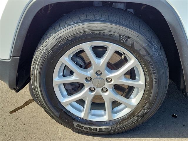 2014 Jeep Cherokee Latitude, available for sale in Stratford, Connecticut | Wiz Leasing Inc. Stratford, Connecticut 2014 Jeep Cherokee Latitude, available for sale in Stratford, Connecticut | Wiz Leasing Inc. Stratford, Connecticut