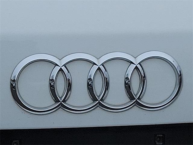 2014 Audi Q5 2.0T Premium Plus, available for sale in Stratford, Connecticut | Wiz Leasing Inc. Stratford, Connecticut 2014 Audi Q5 2.0T Premium Plus, available for sale in Stratford, Connecticut | Wiz Leasing Inc. Stratford, Connecticut