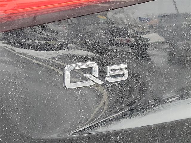2016 Audi Q5 2.0T Premium Plus, available for sale in Stratford, Connecticut | Wiz Leasing Inc. Stratford, Connecticut 2016 Audi Q5 2.0T Premium Plus, available for sale in Stratford, Connecticut | Wiz Leasing Inc. Stratford, Connecticut