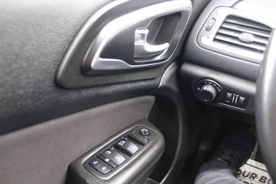 2016 Chrysler 200 4dr Sdn Limited FWD, available for sale in Deer Park, New York | Car Tec Enterprise Leasing & Sales LLC. Deer Park, New York 2016 Chrysler 200 4dr Sdn Limited FWD, available for sale in Deer Park, New York | Car Tec Enterprise Leasing & Sales LLC. Deer Park, New York