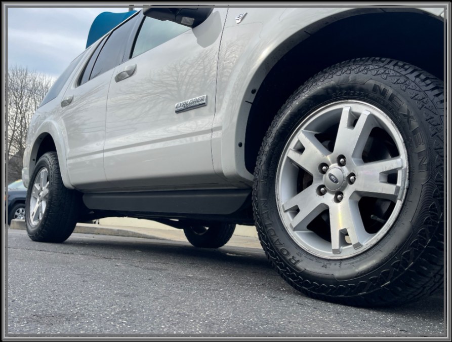 2008 Ford Explorer 4WD 4dr V8 XLT, available for sale in Huntington Station, New York | My Auto Inc.. Huntington Station, New York 2008 Ford Explorer 4WD 4dr V8 XLT, available for sale in Huntington Station, New York | My Auto Inc.. Huntington Station, New York