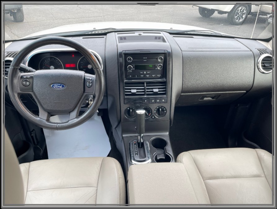 2008 Ford Explorer 4WD 4dr V8 XLT, available for sale in Huntington Station, New York | My Auto Inc.. Huntington Station, New York 2008 Ford Explorer 4WD 4dr V8 XLT, available for sale in Huntington Station, New York | My Auto Inc.. Huntington Station, New York