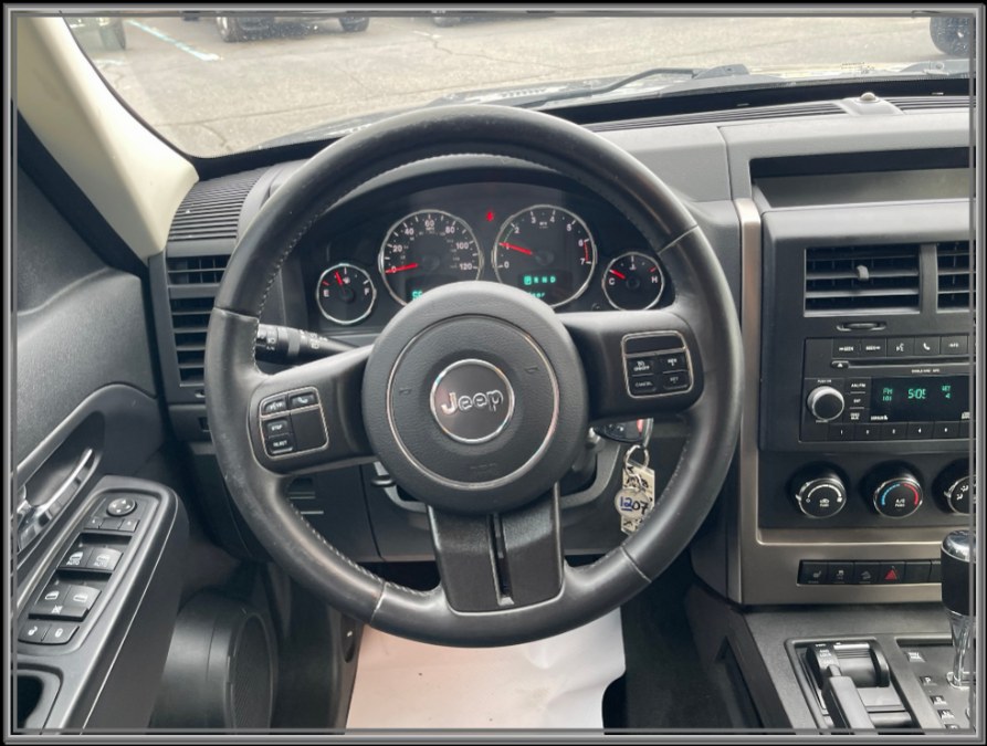 2012 Jeep Liberty 4WD 4dr Sport Latitude, available for sale in Huntington Station, New York | My Auto Inc.. Huntington Station, New York 2012 Jeep Liberty 4WD 4dr Sport Latitude, available for sale in Huntington Station, New York | My Auto Inc.. Huntington Station, New York