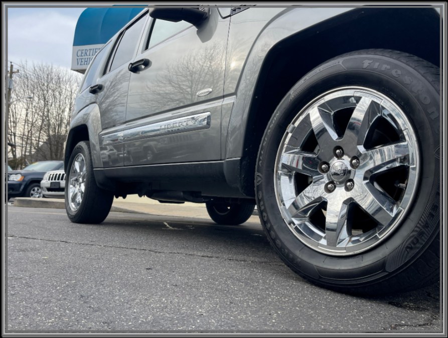 2012 Jeep Liberty 4WD 4dr Sport Latitude, available for sale in Huntington Station, New York | My Auto Inc.. Huntington Station, New York 2012 Jeep Liberty 4WD 4dr Sport Latitude, available for sale in Huntington Station, New York | My Auto Inc.. Huntington Station, New York