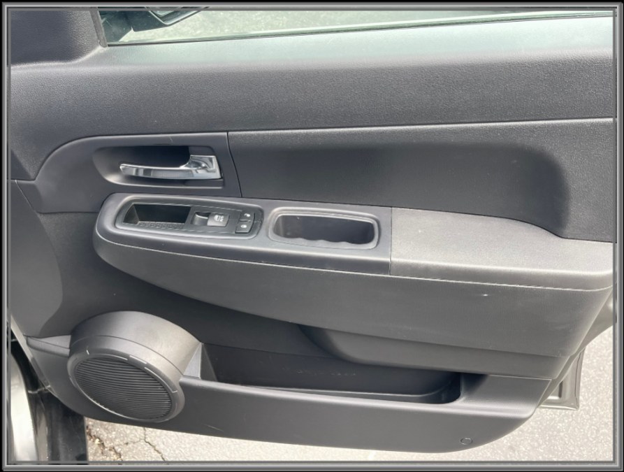 2012 Jeep Liberty 4WD 4dr Sport Latitude, available for sale in Huntington Station, New York | My Auto Inc.. Huntington Station, New York 2012 Jeep Liberty 4WD 4dr Sport Latitude, available for sale in Huntington Station, New York | My Auto Inc.. Huntington Station, New York