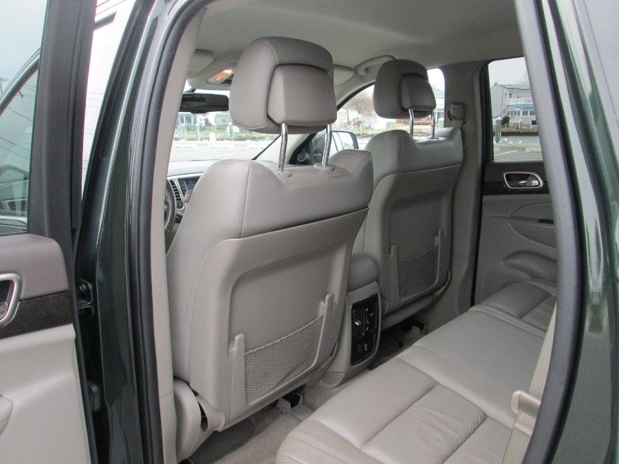 2011 Jeep Grand Cherokee 4WD 4dr Laredo, available for sale in Massapequa, New York | South Shore Auto Brokers & Sales. Massapequa, New York 2011 Jeep Grand Cherokee 4WD 4dr Laredo, available for sale in Massapequa, New York | South Shore Auto Brokers & Sales. Massapequa, New York