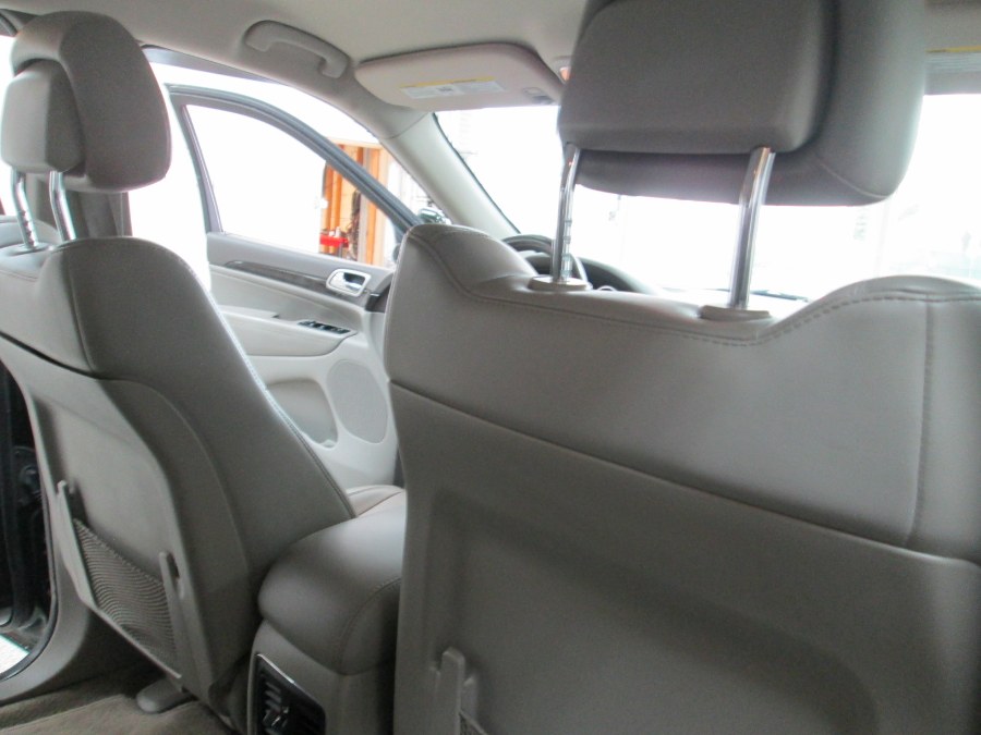 2011 Jeep Grand Cherokee 4WD 4dr Laredo, available for sale in Massapequa, New York | South Shore Auto Brokers & Sales. Massapequa, New York 2011 Jeep Grand Cherokee 4WD 4dr Laredo, available for sale in Massapequa, New York | South Shore Auto Brokers & Sales. Massapequa, New York