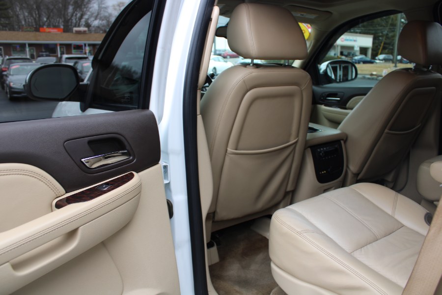 2009 GMC Yukon Denali AWD 4dr, available for sale in Plantsville, Connecticut | Auto House of Luxury. Plantsville, Connecticut 2009 GMC Yukon Denali AWD 4dr, available for sale in Plantsville, Connecticut | Auto House of Luxury. Plantsville, Connecticut