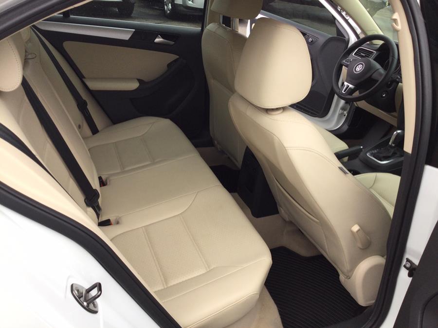 2014 Volkswagen Jetta Sedan 4dr Auto SE PZEV, available for sale in Plantsville, Connecticut | L&S Automotive LLC. Plantsville, Connecticut 2014 Volkswagen Jetta Sedan 4dr Auto SE PZEV, available for sale in Plantsville, Connecticut | L&S Automotive LLC. Plantsville, Connecticut