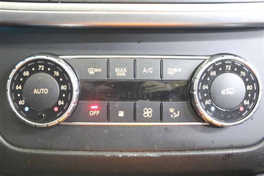 2016 Mercedes-benz Gl 450 4MATIC, available for sale in Paterson, New Jersey | Fast Track Motors. Paterson, New Jersey 2016 Mercedes-benz Gl 450 4MATIC, available for sale in Paterson, New Jersey | Fast Track Motors. Paterson, New Jersey