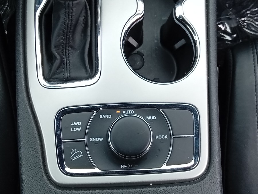 2019 Jeep Grand Cherokee Limited 4x4, available for sale in Irvington, New Jersey | NJ Used Cars Center. Irvington, New Jersey 2019 Jeep Grand Cherokee Limited 4x4, available for sale in Irvington, New Jersey | NJ Used Cars Center. Irvington, New Jersey
