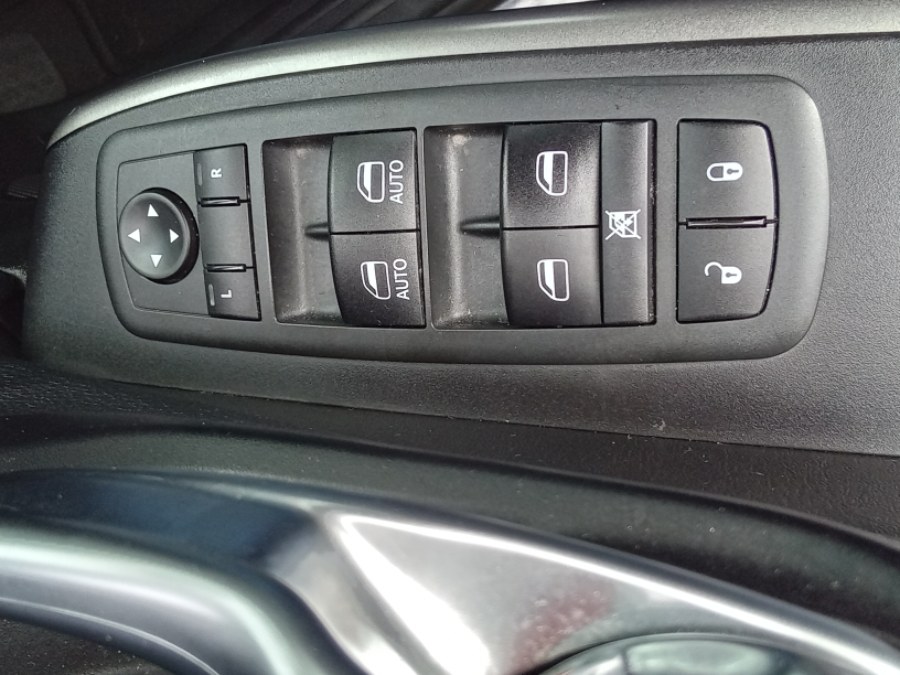 2020 Jeep Cherokee Latitude Plus FWD, available for sale in Irvington, New Jersey | NJ Used Cars Center. Irvington, New Jersey 2020 Jeep Cherokee Latitude Plus FWD, available for sale in Irvington, New Jersey | NJ Used Cars Center. Irvington, New Jersey