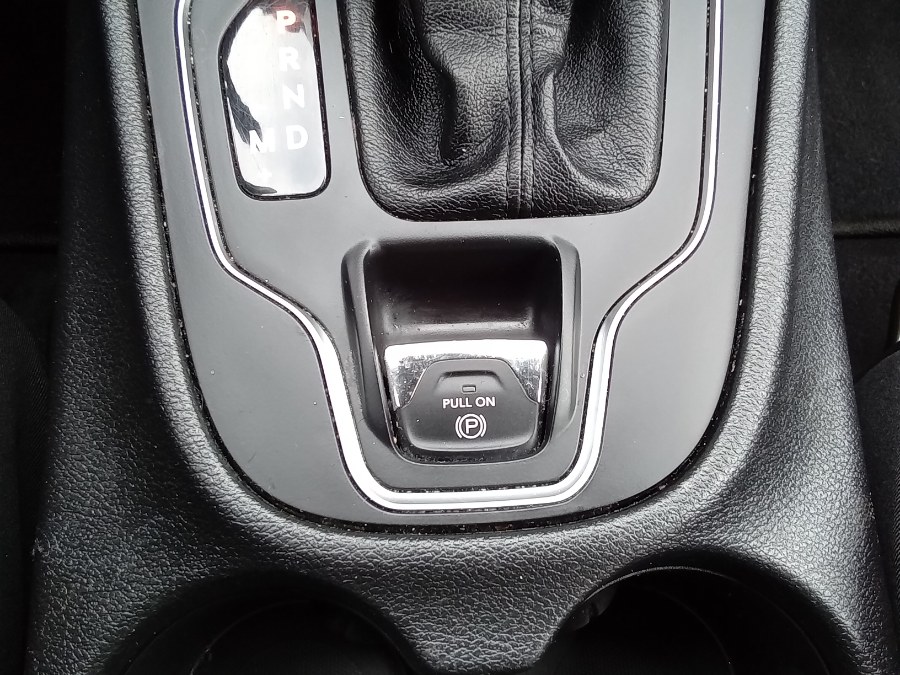 2020 Jeep Cherokee Latitude Plus FWD, available for sale in Irvington, New Jersey | NJ Used Cars Center. Irvington, New Jersey 2020 Jeep Cherokee Latitude Plus FWD, available for sale in Irvington, New Jersey | NJ Used Cars Center. Irvington, New Jersey
