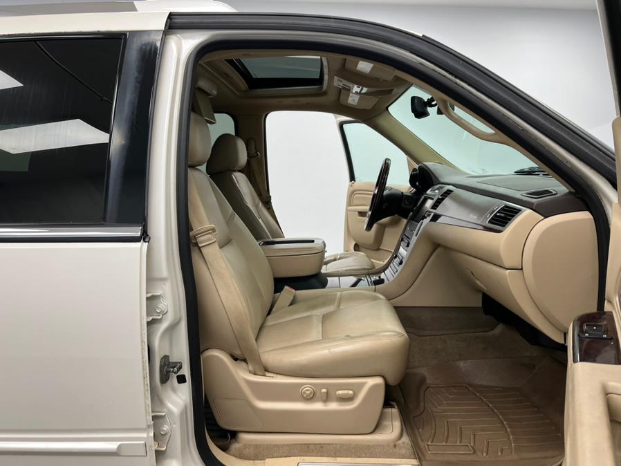 2013 Cadillac Escalade ESV AWD 4dr Premium, available for sale in Elizabeth, New Jersey | M Auto Group. Elizabeth, New Jersey 2013 Cadillac Escalade ESV AWD 4dr Premium, available for sale in Elizabeth, New Jersey | M Auto Group. Elizabeth, New Jersey