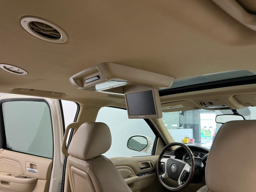 2013 Cadillac Escalade ESV AWD 4dr Premium, available for sale in Elizabeth, New Jersey | M Auto Group. Elizabeth, New Jersey 2013 Cadillac Escalade ESV AWD 4dr Premium, available for sale in Elizabeth, New Jersey | M Auto Group. Elizabeth, New Jersey