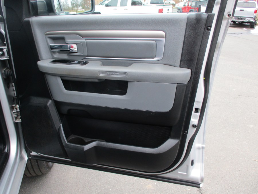 2015 Ram 2500 4WD Crew Cab 149" SLT, available for sale in Suffield, Connecticut | Suffield Auto LLC. Suffield, Connecticut 2015 Ram 2500 4WD Crew Cab 149" SLT, available for sale in Suffield, Connecticut | Suffield Auto LLC. Suffield, Connecticut