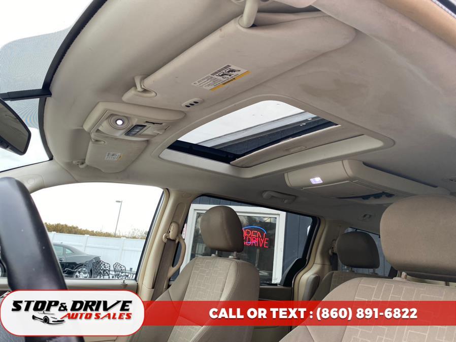 2009 Volkswagen Routan 4dr Wgn SE, available for sale in East Windsor, Connecticut | Stop & Drive Auto Sales. East Windsor, Connecticut 2009 Volkswagen Routan 4dr Wgn SE, available for sale in East Windsor, Connecticut | Stop & Drive Auto Sales. East Windsor, Connecticut