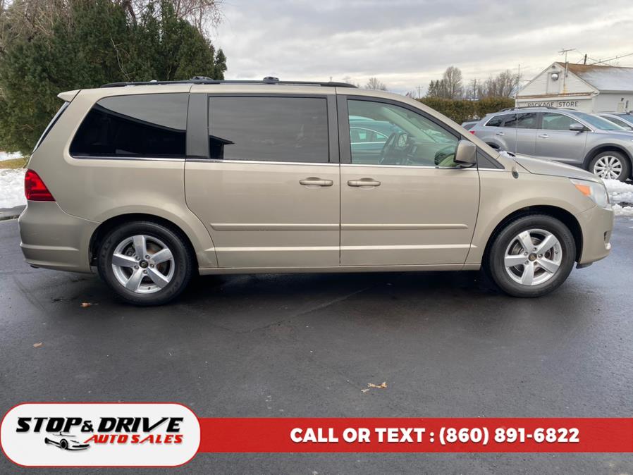 2009 Volkswagen Routan 4dr Wgn SE, available for sale in East Windsor, Connecticut | Stop & Drive Auto Sales. East Windsor, Connecticut 2009 Volkswagen Routan 4dr Wgn SE, available for sale in East Windsor, Connecticut | Stop & Drive Auto Sales. East Windsor, Connecticut